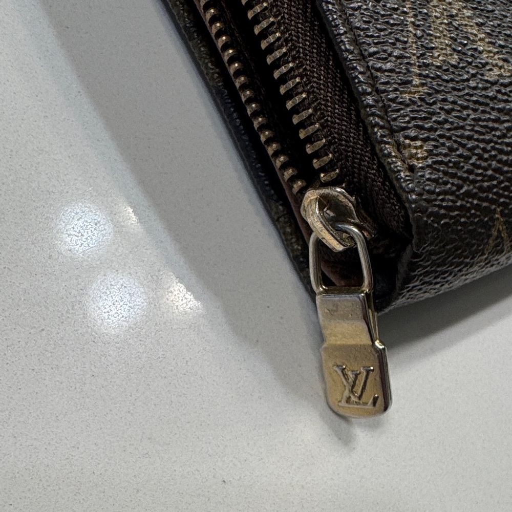 Louis Vuitton Monogram Brown Zip Around Wallet with Tan Snap - Picture 10 of 16